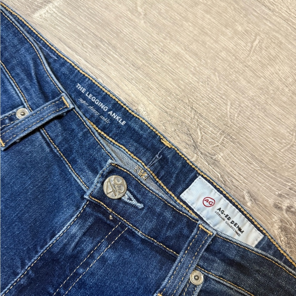 •AG ADRIANO GOLDSCHMIED• SUPER SKINNY JEANS - Picture 5 of 7